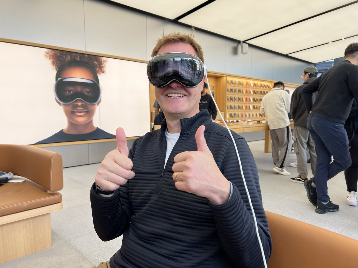 gertchristen's tweet photo. @cyrildorsaz Finally got my demo. Awesome experience. I have seen the future of gaming and 3D movie watching! https://t.co/hcsJRWoEcZ