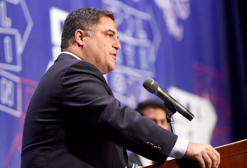 NEW: Progressive media personality Cenk Uygur announced that he is ending his long-shot Democratic presidential bid trib.al/bl5wnAk