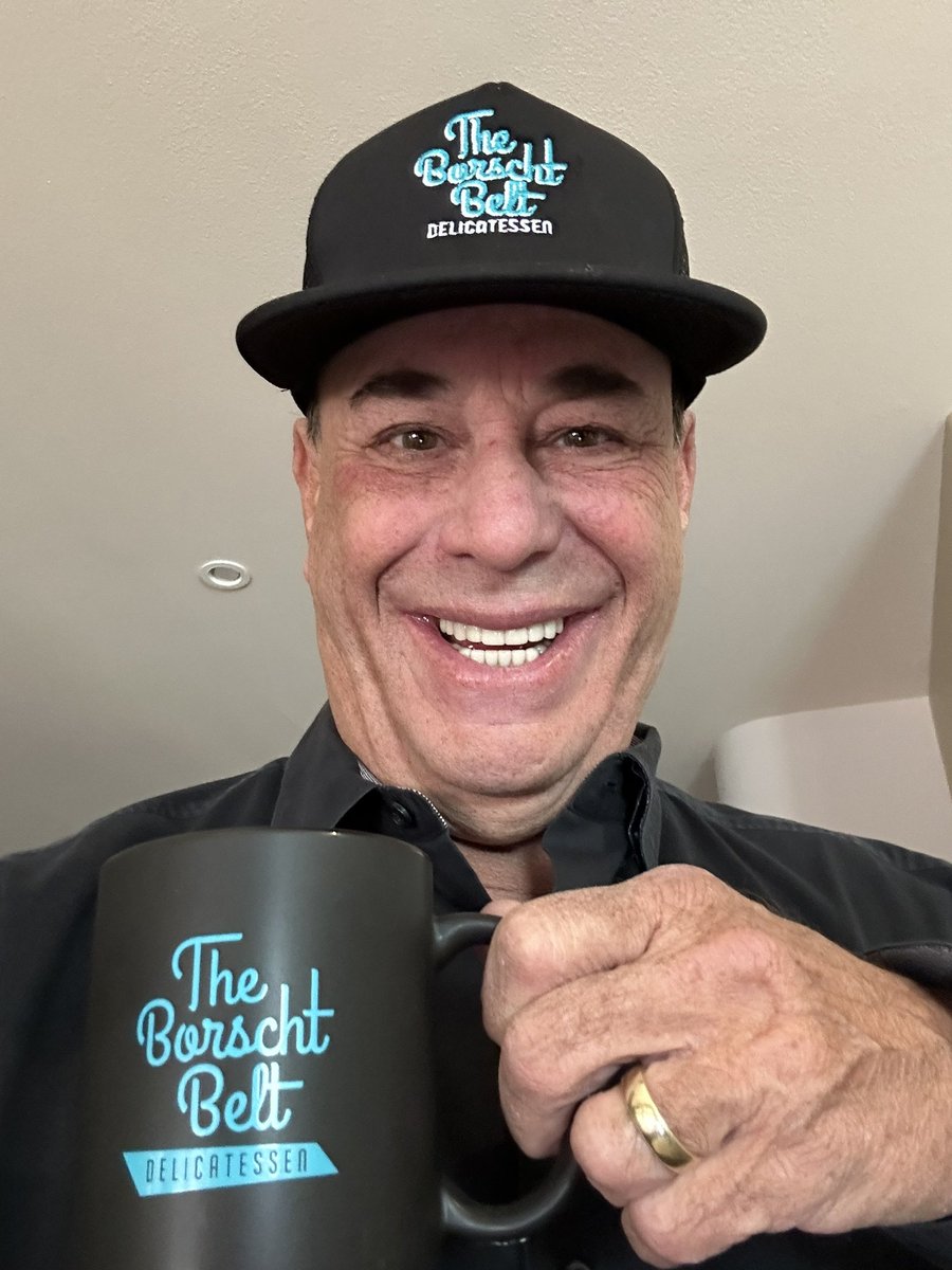 jontaffer's tweet image. Congratulations to my buddy, @Calidelphia on the opening of the @theborschtbelt_!

The wonderful corned beef, pastrami and baked goodies reminded me of my days at Grossinger’s! Well done Chef!!!