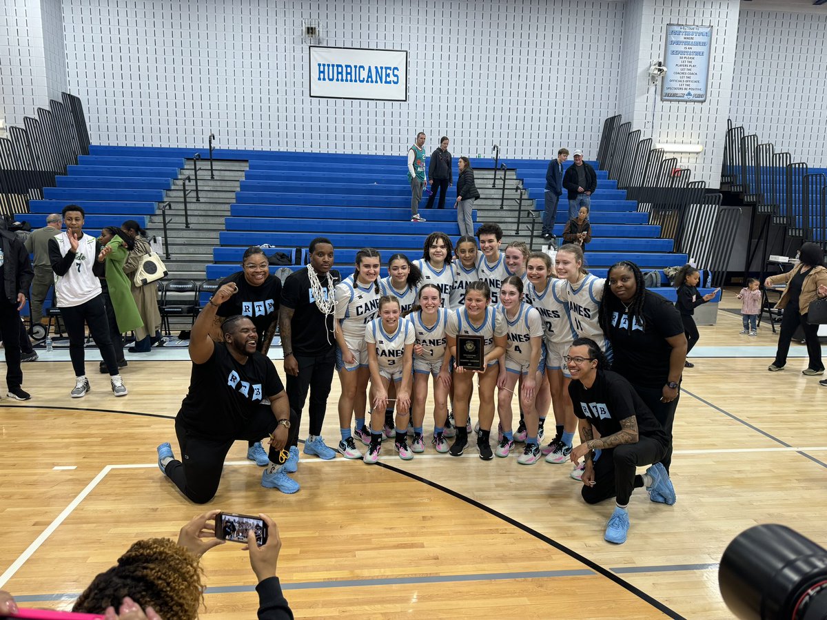 Tobias Jenifer tweet media