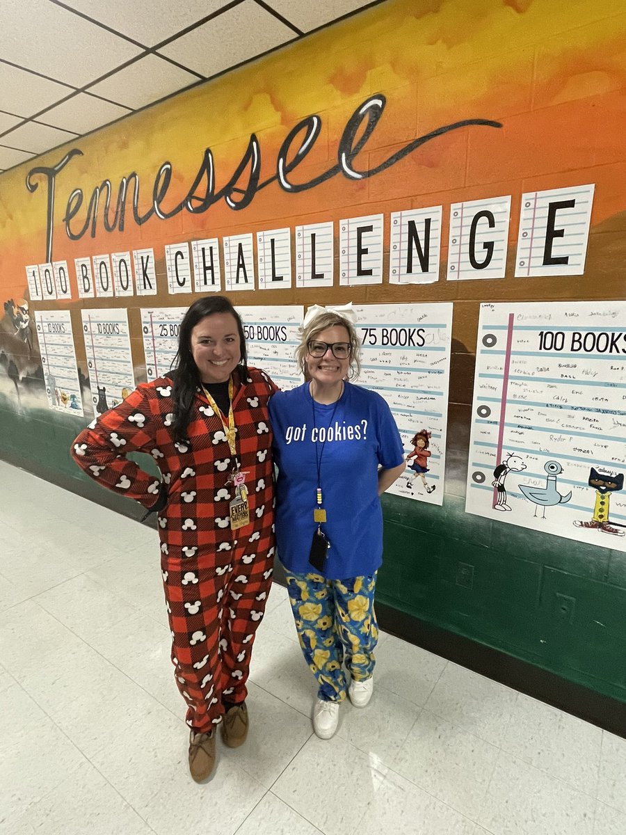 CCBOE's tweet photo. Our Pleasant View Elementary School student leaders did a great job at tonight’s Bedtime Story Night! #ccsdtn https://t.co/WXw7Ou3DTh