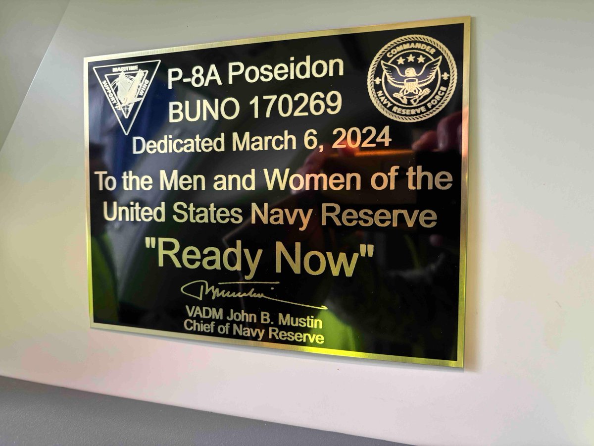 Took possession of the first purpose-built P-8A in the history of the Navy Reserve today.  Dedicated it to the men & women of our Navy Reserve Force; placed a plaque to commemorate the occasion.  

#navyreserve #boeing