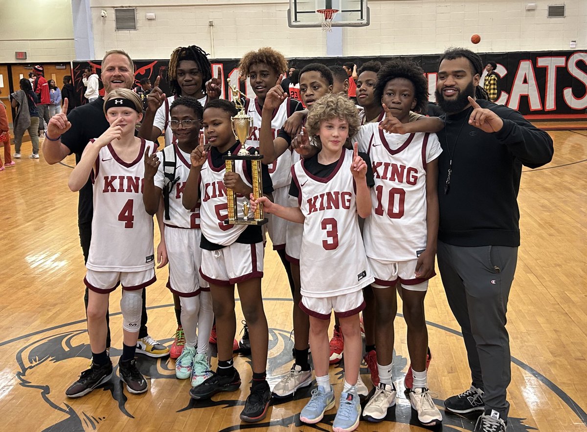 kimogibbs's tweet photo. Congratulations to our JV boys basketball team for winning the championship! Thank you Coach Gylys and AD Stanley for ensuring our guys had this opportunity. #LivingtheDREAM #KingJags @APSMLK https://t.co/TKpz6gVCqh