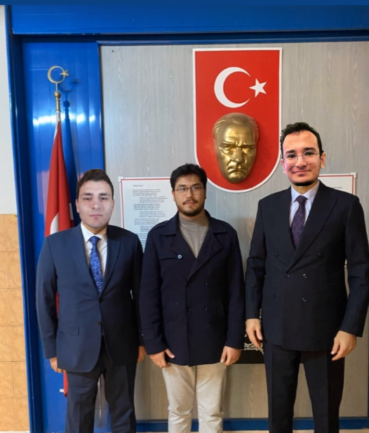 Hakkari İli Çukurca Mahallesi Muhtar Adayı Sn. Volkan Emre Peterson Bey'e şahsım ve Aybora Bey adına ziyaretlerde bulunduk. Kendisine muhtarlık seçimleri sürecinde başarılar diliyoruz. #sanasöz 

@IceWorthH <a href="/EmrePeterson/">Emre ➤ .:xvolkanx:. HabboTR</a>