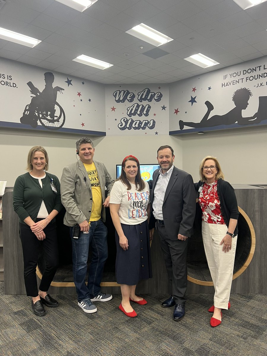 Thank you <a href="/JulieHinaman/">Julie Hinaman</a> <a href="/DougKillian/">DougKillianPhD</a> <a href="/CyFairLibraries/">CyFairLibraries</a> for reading to our students today. We appreciate your support of <a href="/AultElem/">Ault Elementary</a>! 
#itsagreatdaytobeanAllStar