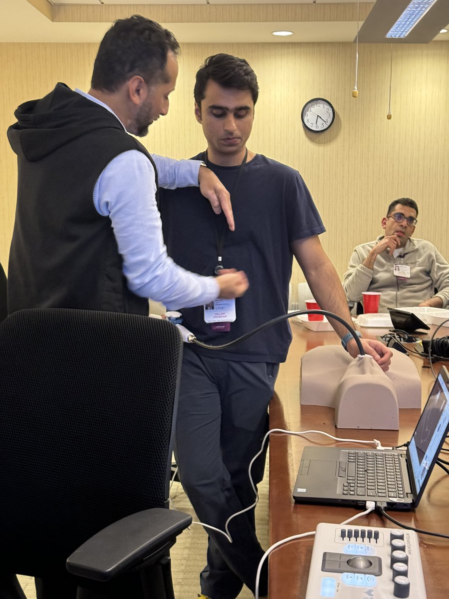 Our annual TEE simulator workshop for the first year fellows with our program director Dr Atizazul Mansoor, in preparation for more involvement in our very busy echo lab & structural imaging program. @atizaz @a_h_ghoneem @ASaeyeldinMD @FhdSalam @maximillianlee_