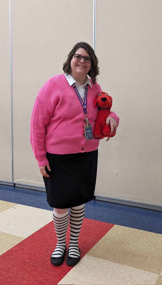 Hi, I'm Emily Elizabeth and this is my dog Clifford!

Book Character day and PAC night at <a href="/Creekvw_Tweets/">Creekview Elementary</a> 🥰