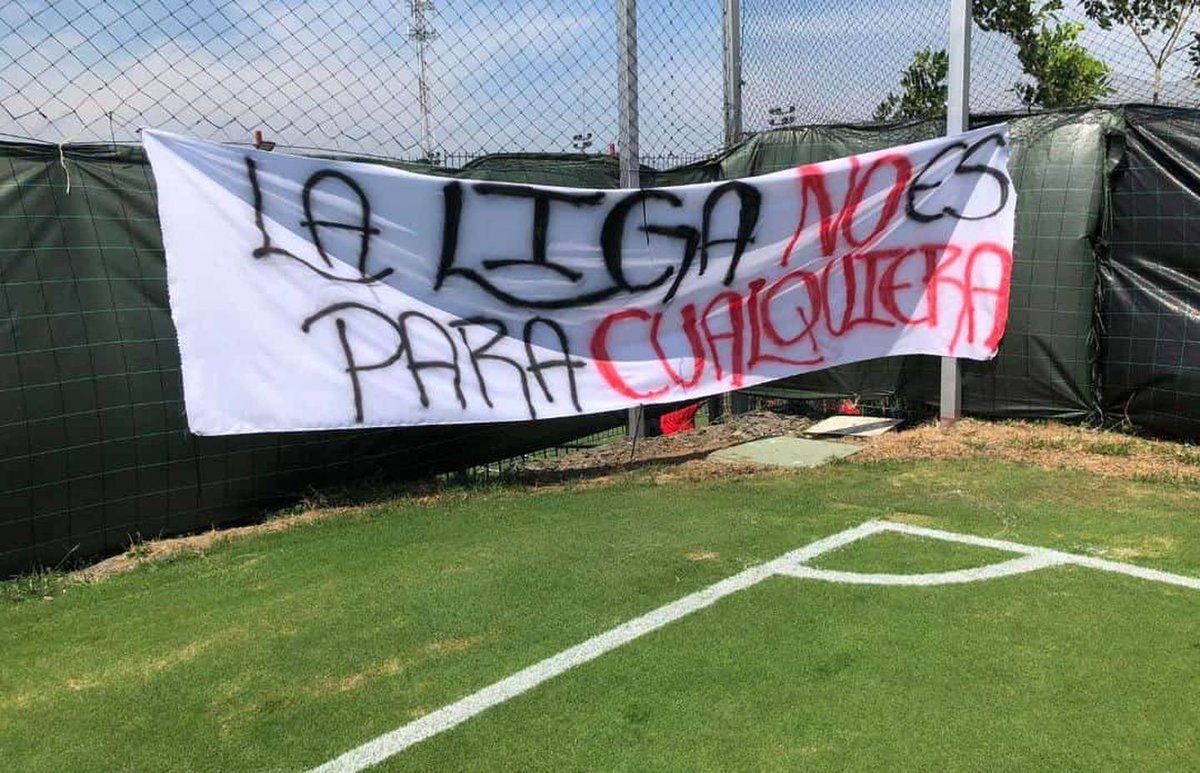 RESPETEN LOS COLORES, RESPETEN A LA HINCHADA.💀