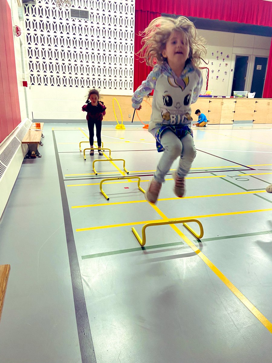 AnitaBaudoux's tweet image. Code-an-obstacle Course fun in gym class. Students used the dice to program the order of the activities and how many times they had to repeat the activity he before they could move onto the next. @StMonicaOCSB #ocsbSTEAM #ocsbMath #ocsbCoding