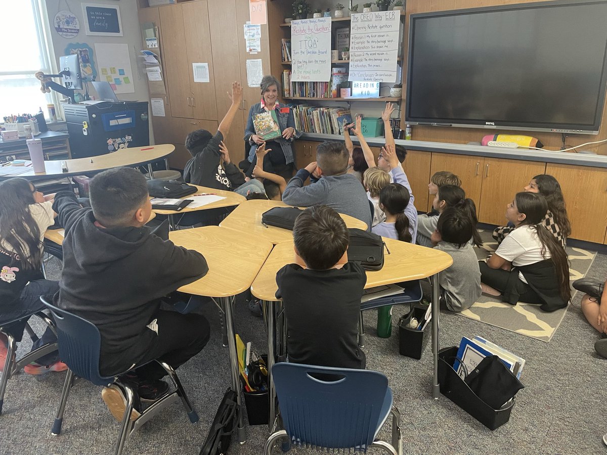 Castleberry ISD Libraries tweet media