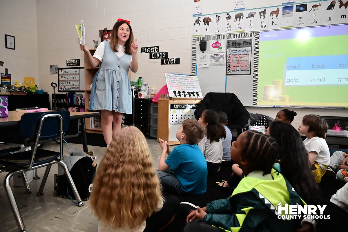HenryCountyBOE's tweet photo. HCS is excited to celebrate Read Across America Week with our own community effort to #ReadAcrossHenry. Board members, leaders, and other special guests visited schools across the district to share the joy of reading and the magic of storytelling through books reflecting this year's theme of "Celebrate Diverse Learners Through Reading."
#WinningforKids #HenryProud #YouBelongInHenry