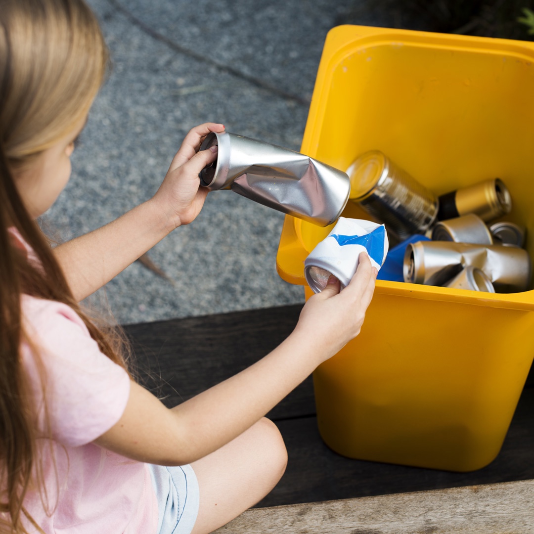 climateaction_1's tweet photo. Recycling just one aluminum can save enough energy to power a TV for three hours! ♻️ It's incredible how a simple act like recycling can make such a significant difference. By choosing to recycle aluminum cans, we are conserving energy and reducing our carbon footprint. https://t.co/P0NM9fSk2e
