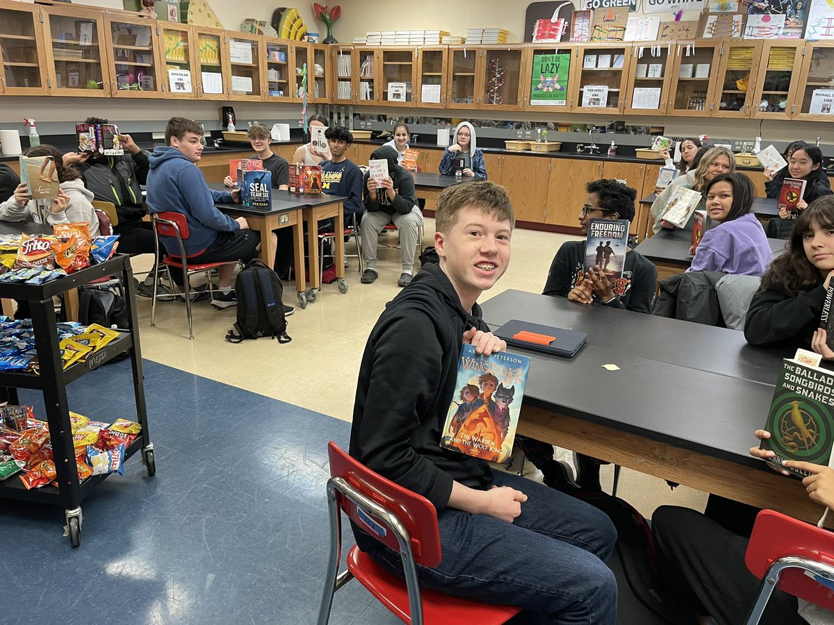 AthensMedia (@athensmedia) on Twitter photo What a great DEAR day at Athens!😍📚 I was able to visit 25 participating classes in ALL subject areas with over 600 free snacks/drinks! Thanks for reading, Red Hawks!❤️💛<a href="/troy_athens/">Troy Athens High School</a> What a great DEAR day at Athens!😍📚 I was able to visit 25 participating classes in ALL subject areas with over 600 free snacks/drinks! Thanks for reading, Red Hawks!❤️💛<a href="/troy_athens/">Troy Athens High School</a>