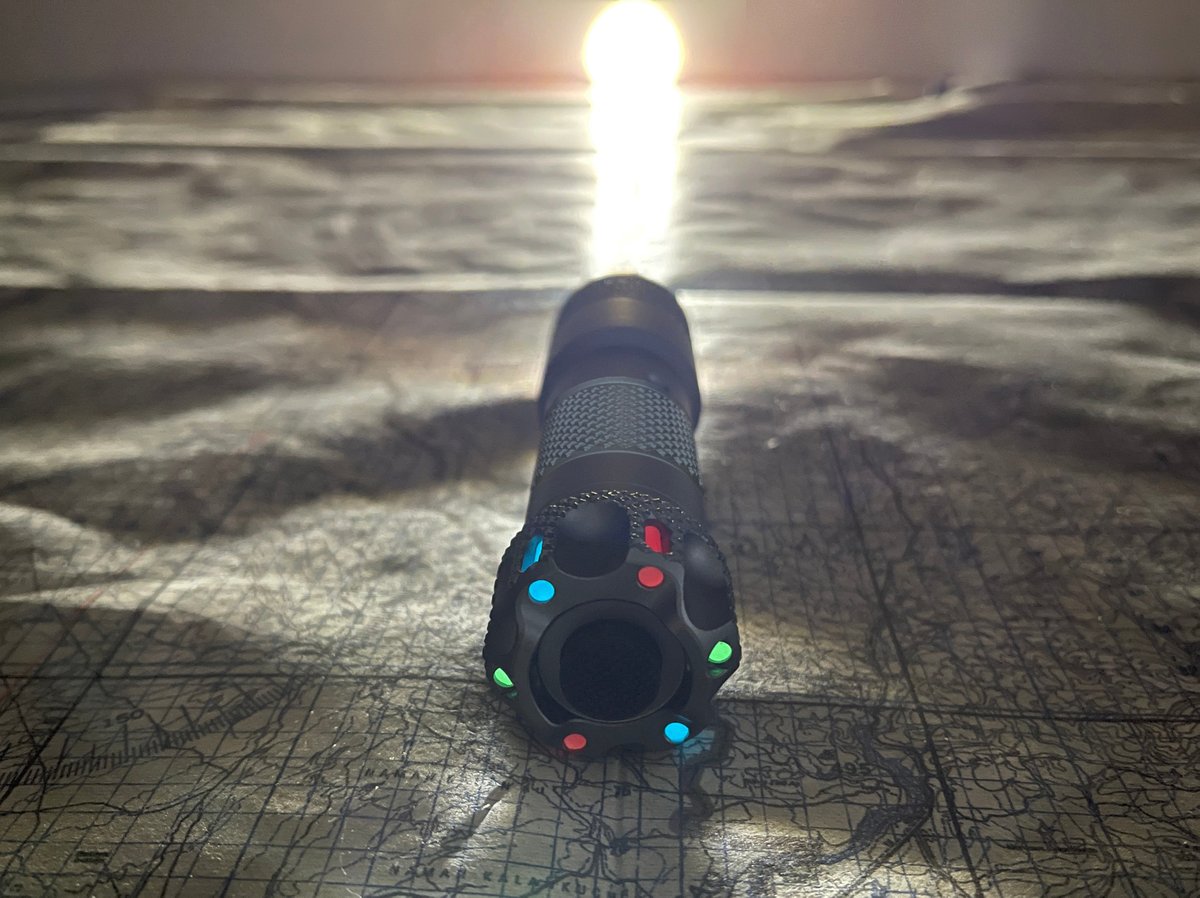 countycomm's tweet photo. Guess Who's Back? 🔥LEP DX Reach - Rev 2 - Laser Flashlight 18650 / 21700 By Maratac®🔥
.
.
.
https://t.co/eylugKIeGw
.
.
.
#countycomm #maratac #lep #dx #flashlight #laser #everydaycarry #edc #ccedc #cc #pocketdump #edcgear #edclight https://t.co/dV7YSa6kZ5