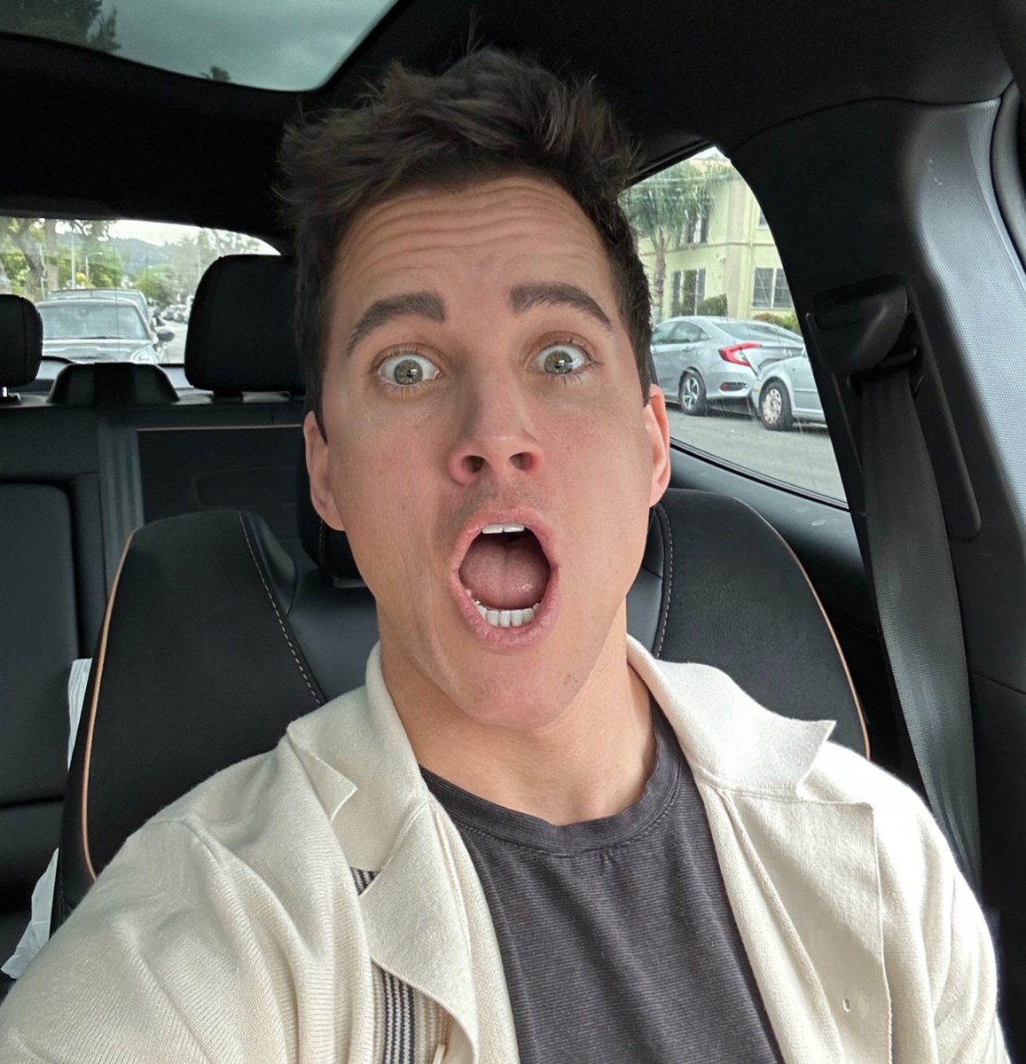 mike_manning_'s tweet photo. My face when I can finally talk about my Anthony Hopkins movie. 😆

https://t.co/mxLPWDS6KD https://t.co/CYZXPTJhdC