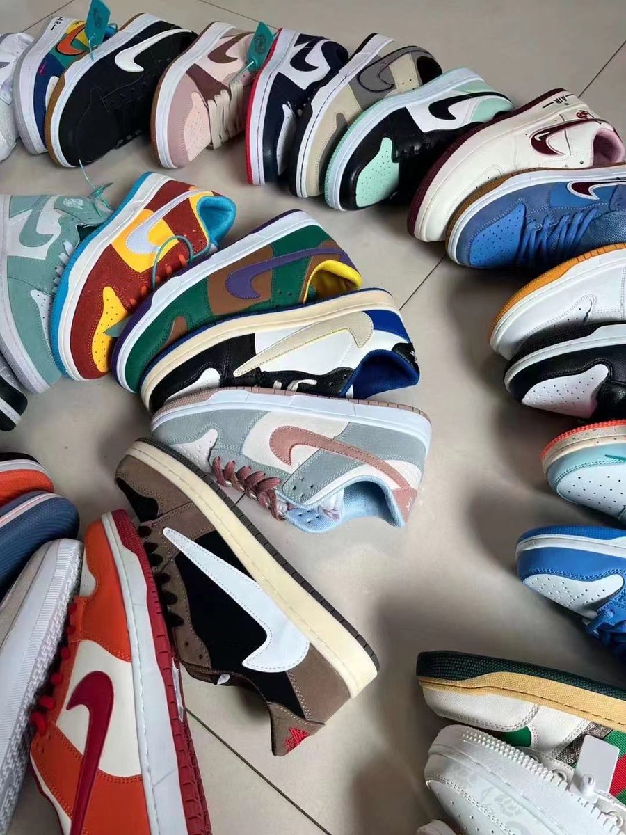 bright_mw's tweet photo. 120 pairs with original boxes 
1.7 million excluding shipping 
Original AIR JORDAN LOW and NIKE SB  only . 
Mixed sizes colors and design . 
Weight of 118 kg in total 
6 CTN .

Promotion 🔥🔥🔥

#RT please https://t.co/4LtwpbMDEC
