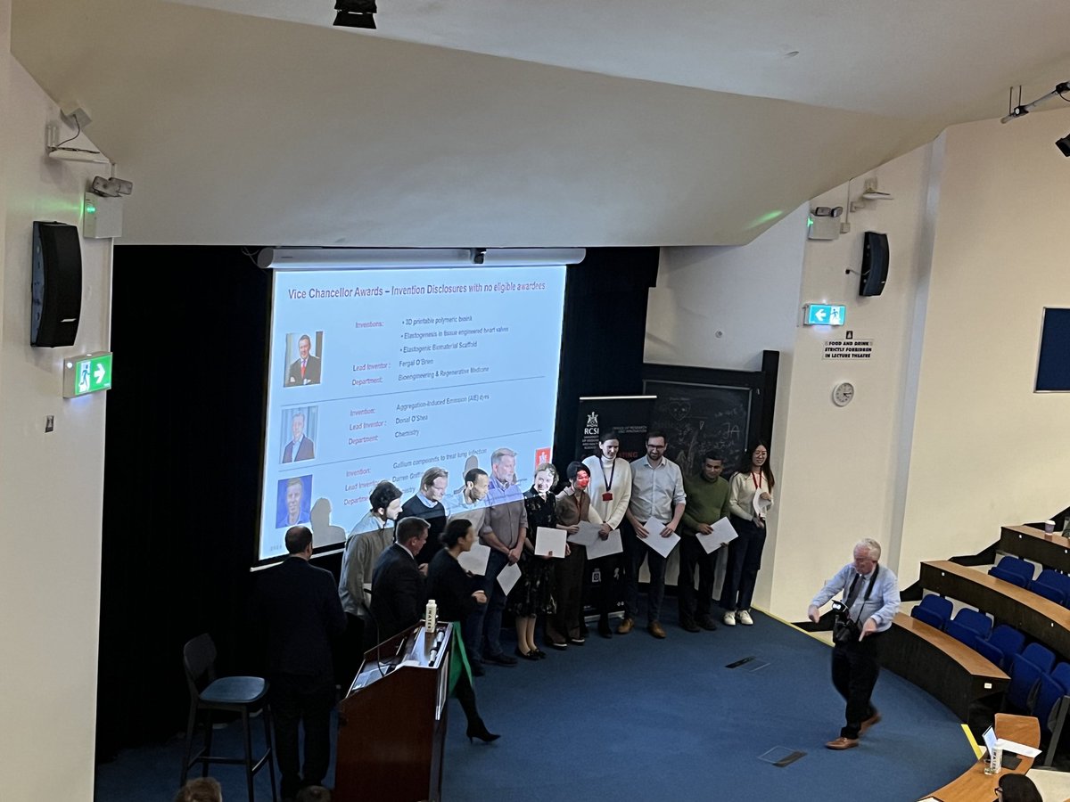 Delighted to present my PhD work on delivering oxygen to enhance radiation efficacy via PFCs nanoemulsions at RCSI Research Day 2024 <a href="/RCSI_Irl/">RCSI</a>. And super happy to win an invention disclosure award. Big thanks to my supervisors <a href="/H_L_Kelly/">Helena Kelly</a> <a href="/sgmaher/">Stephen G Maher</a> and my collegue <a href="/maitiuomurchu/">Maitiú Ó Murchú</a>.