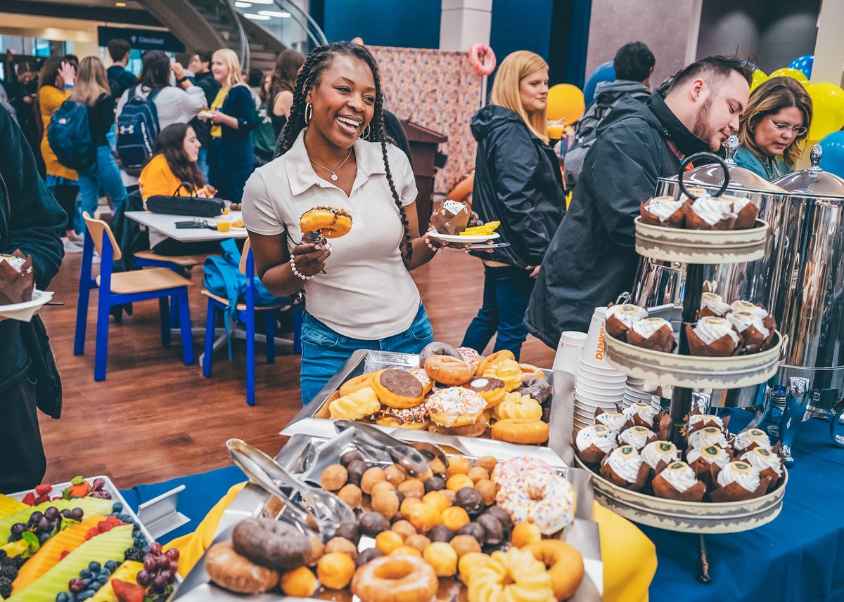 etsu's tweet photo. Your study session just got a little sweeter. 🍩 Dunkin' in the Sherrod Library is officially open! https://t.co/Ft60RB88VP