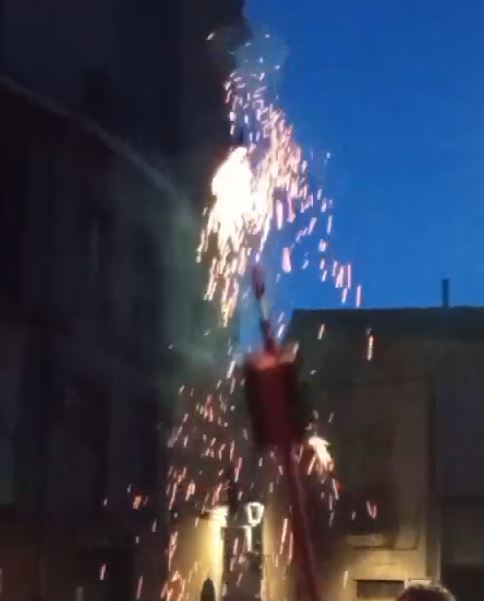 PlensiMaces's tweet photo. Ahir es va dur a terme la prova dels fuets amb la pirotècnia Igual per a la patum d'enguany, queda menys de 3 mesos! #Berga #Patum #Plens #Maces #PlensiMaces #Vestidors #VestidorsDePlensiMaces #400Anys #macesplenes #LaPatum #any2024 https://t.co/g22kHfBfcs