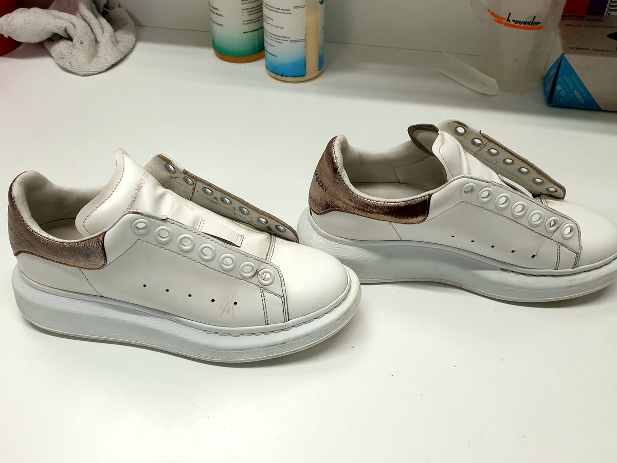 Love a bit of trainer cleaning in branch 6130 <a href="/JamesTCobbler/">James Timpson</a> <a href="/sid_hubbard/">Sid Hubbard</a> <a href="/leecapw1/">Lee Partlow</a> <a href="/TimpsonNews/">Timpson Group News</a>