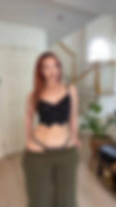 Autumn is live now! https://t.co/syChhXzc15 https://t.co/UGA8sQhDz4