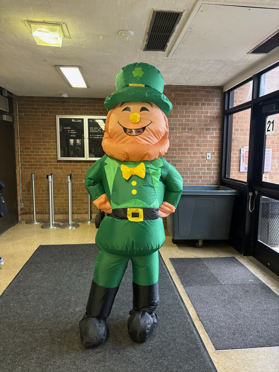 Hmmm...Lucky to be at Hufford? Please join us for our Family Literacy Night. Thurs. March 7 from 5-6pm. #GoMrsBessler #Hufford #D86