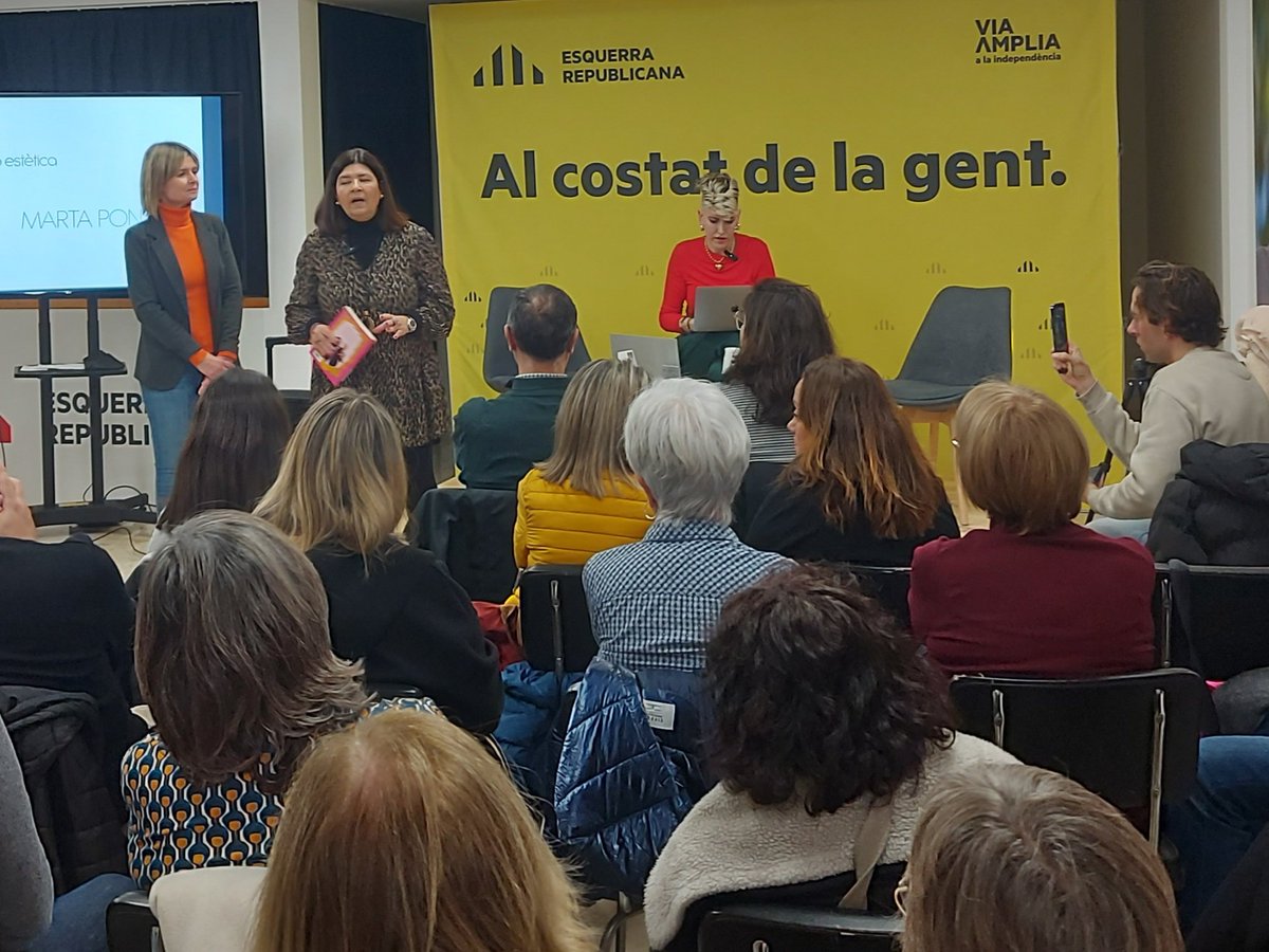 "Mentre ells van manant, nosaltres ens preocupen per les arrugues" @martapontnou <a href="/ERCReus/">ERC Reus</a> <a href="/LouCamprubi65/">Lourdes Camprubi</a> <a href="/nllaurado/">Noemí Llauradó Sans</a> <a href="/dones/">dies.eth</a> #8M2024 #reus