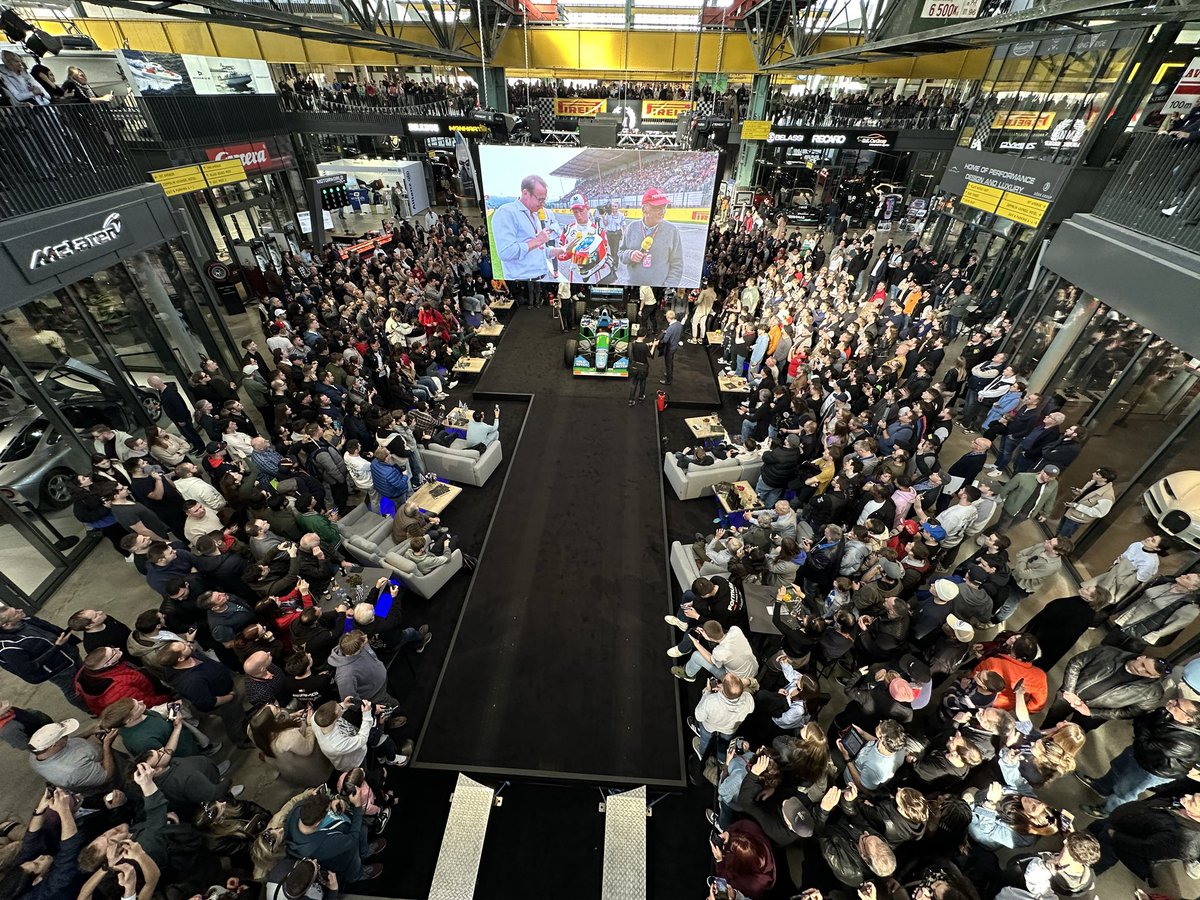 See the F1 Start 2024 <a href="/Motorworld_de/">Motorworld</a> in Munich with the #fireUp Event. Highlight was the FireUp of the Michael Schumacher #Benetton 194-5 by Andreas Duenkel (Founder &amp; CEO of Motorworld Group). See the full video: youtu.be/nULhvIjTrvE