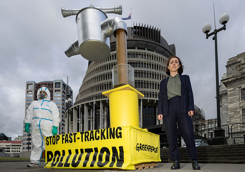 Adam_Currie_NZ's tweet photo. Fast-tracking new corporate mega-dairy farms and irrigation dams will lead to more water pollution.  And already, rural communities across the country are drinking nitrate-contaminated water, while many rivers and lakes are unswimmable. https://t.co/EMpEfePkEZ