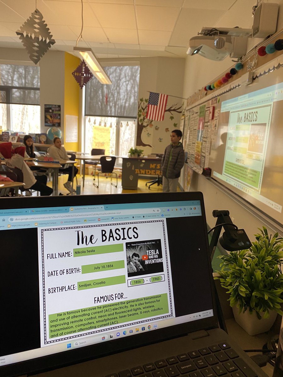 isntitabouttime's tweet photo. These students did an excellent job presenting their biography slideshows! Be brave. Be clear. Be smart. 👏💚#BeWES @MilfordSchools https://t.co/GhVYWNzAux