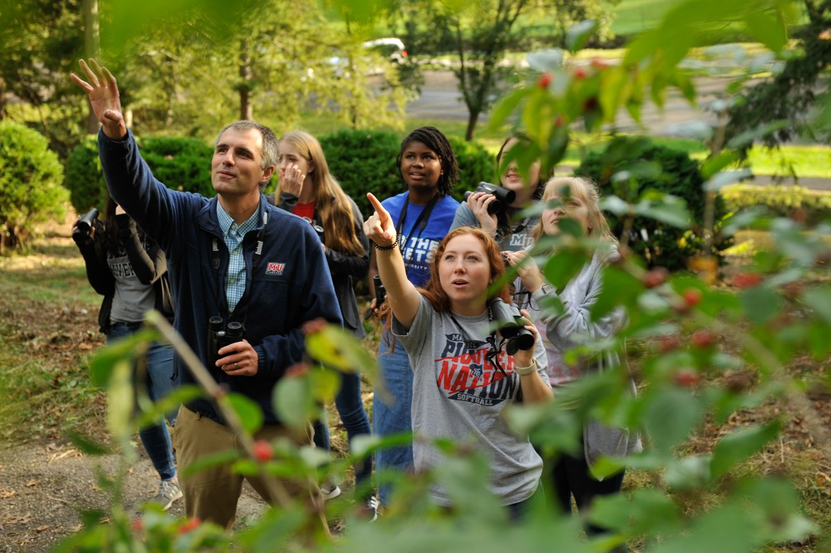 📣 Our Day of Giving is just two weeks away! Join us as we #GrowMalone and make it possible for students to grow in grace & knowledge through Malone University. 🔴🔵 You can learn how your dollars make a difference at malone.edu/dayofgiving #MaloneDayofGiving