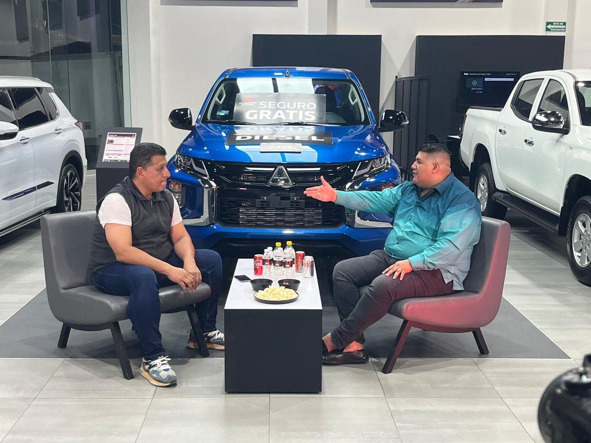 rooquismo's tweet photo. Muy buena charla con el actual #DirectorDeDeportes de #AztecaNoreste @RegioAguirre
Hablo de todo mi buen amigo #AlexAguirre … espéralo muy pronto en el canal #Youtube #ElPodcastDelRooquismo y en todas las plataformas digitales . https://t.co/GVgpR225II