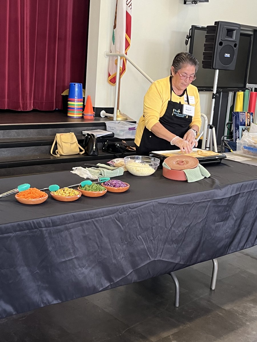 Today's CNS & Kitchenista Parent Presentation at Rancho de la Nacion showcased a different way to add veggies in a Kid Friendly way. Thank you to the Kitchenista Team, Parents, and Rancho de la Nacion! 🥬🥕🌽🥬 #NSDnow