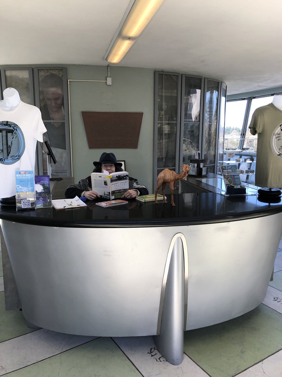 Elevate615's tweet photo. Happy hump day! Niles is hanging out with Nancy at the Oregon City Municipal Elevator just right outside from our office location. Nancy is ready to greet you and help you with any questions you might have for her. Say hello to Nancy. #happyhumpday #oregoncitymunicipalelevator https://t.co/18el5Z75pK