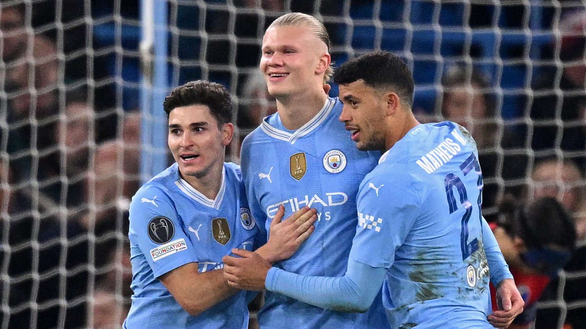 【実使用】チャンピオンズリーグ　公式球　マンチェスターシティ 対 コペンハーゲン チャンピオンズリーグ 実使用 ボール マンチェスターシティ対