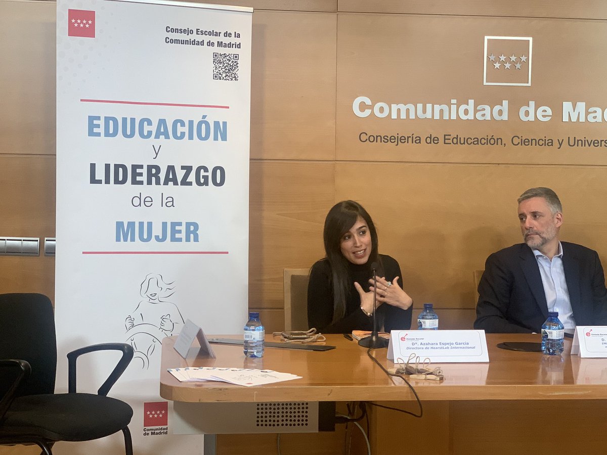 “La educación es la responsabilidad q tú tienes cuando eres joven”, <a href="/AzaharaGEspejo/">Azahara GarcíaEspejo</a> <a href="/HearstLab/">HearstLab</a> recuerda esta sabia lección de sus padres.
En España hay un 20% aprox. de mujeres emprendedoras. Es difícil afrontar el riesgo y pesa mucho sentir q no se puede fallar
#EduLíderMujer