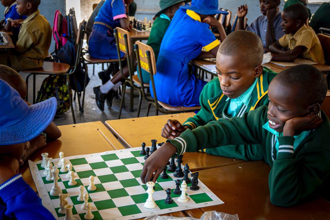 thegiftofchess's tweet photo. En route to Plumtree the team pit stopped at the turnoff to Cyrene High School, which is situated 32 Kilometres South of Bulawayo, Zimbabwe’s second largest city where Chess sets were presented to the schools chess club. 

Don’t just watch — JOIN US 🎁♟️ @wkmukundwa https://t.co/yYvQ9edGra