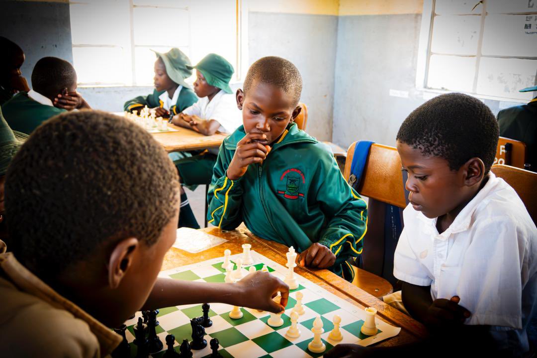 thegiftofchess's tweet photo. En route to Plumtree the team pit stopped at the turnoff to Cyrene High School, which is situated 32 Kilometres South of Bulawayo, Zimbabwe’s second largest city where Chess sets were presented to the schools chess club. 

Don’t just watch — JOIN US 🎁♟️ @wkmukundwa https://t.co/yYvQ9edGra