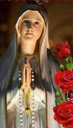 Madre de amor, de dolor y misericordia, ruega por los niños del mundo.