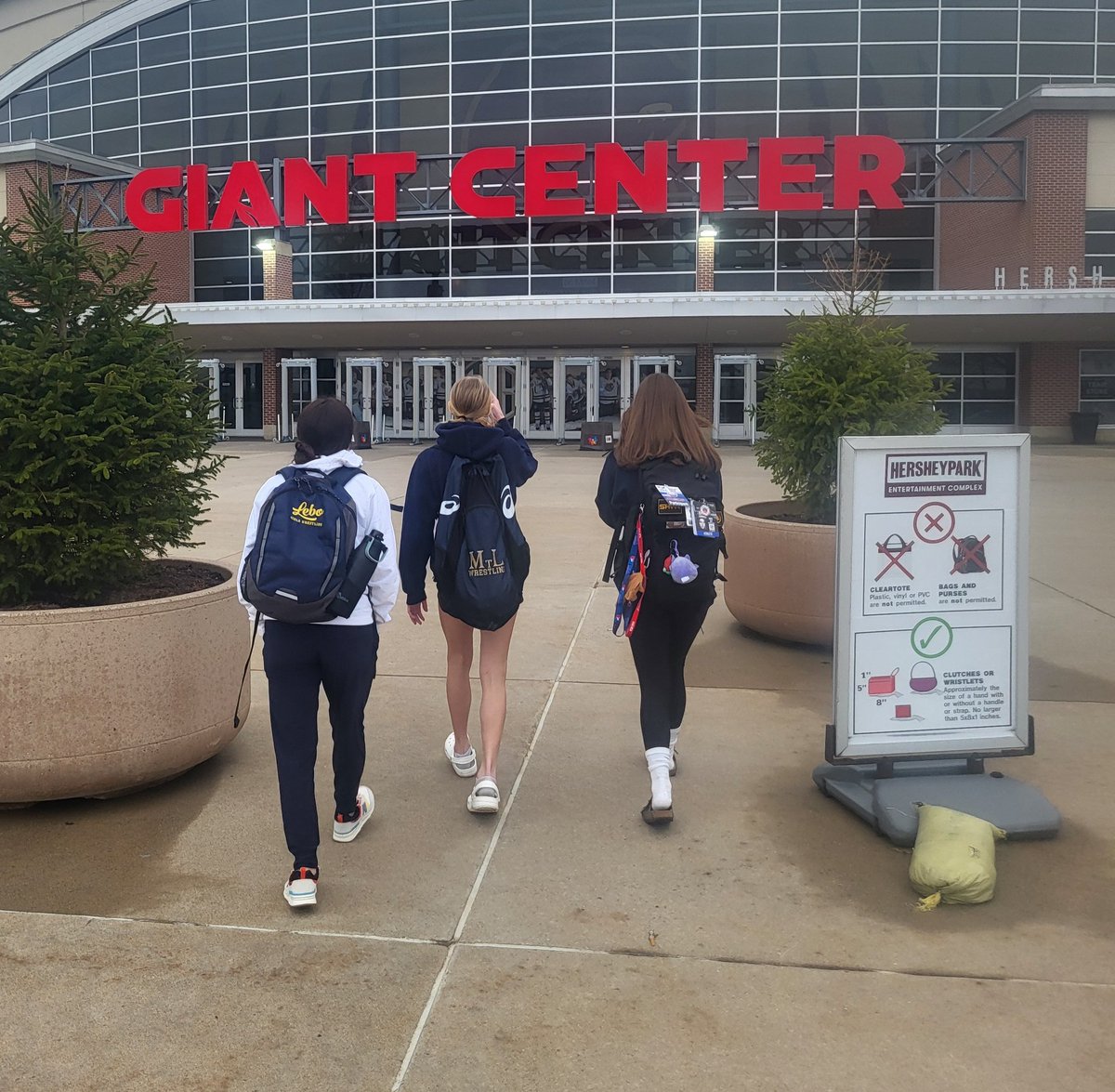MtLgirlswrestle's tweet image. PIAA Championship! Lebo about to be in the house!!! #BeAnything  Let's go girls!!!