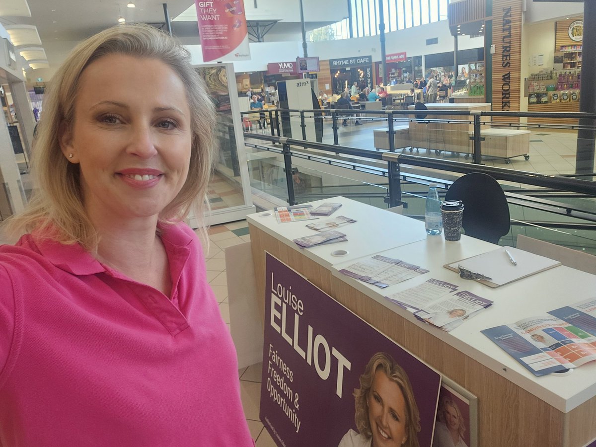Louise Elliot tweet media