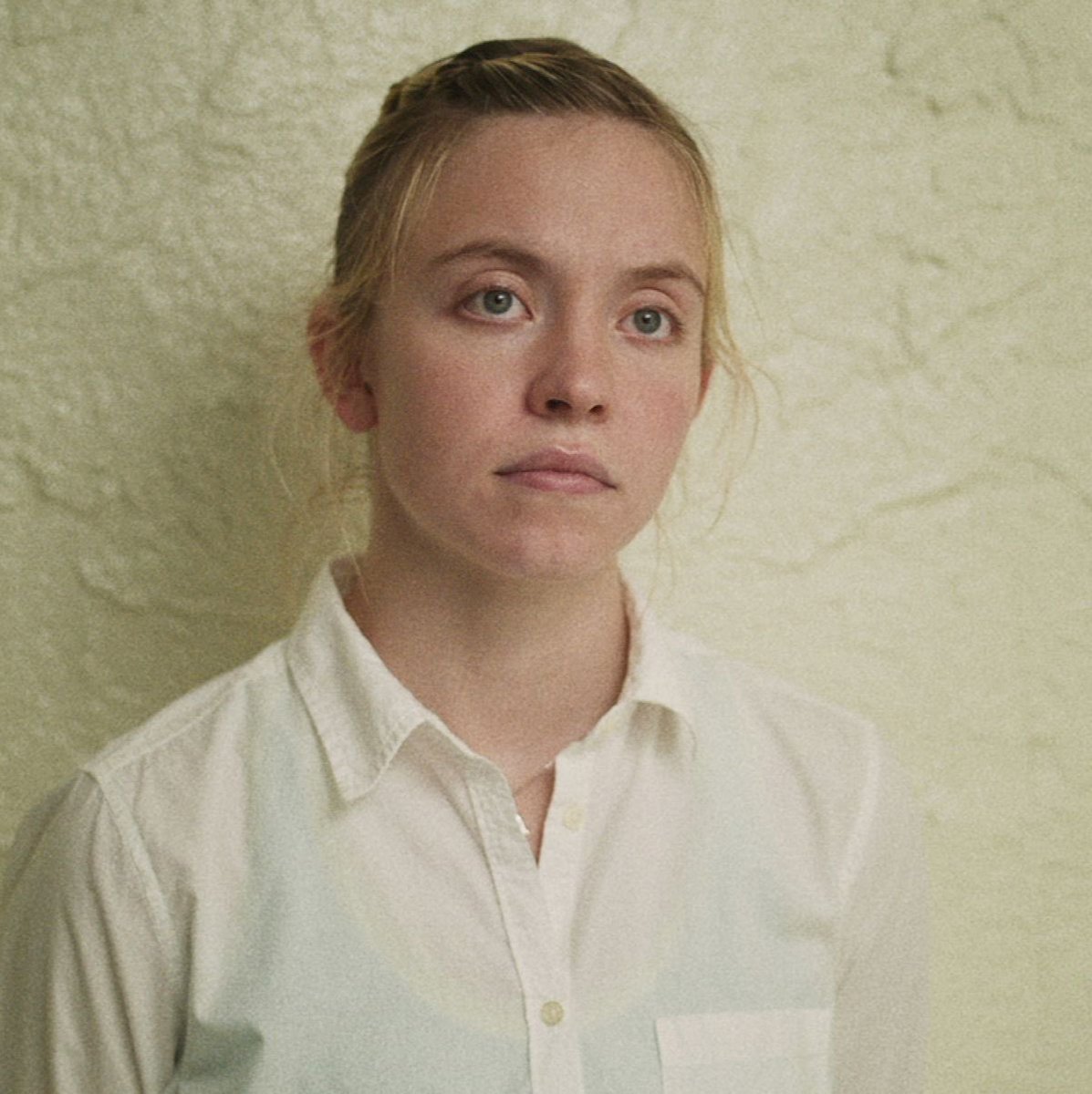 Wow Sydney Sweeney is SO HOT with no makeup or boobs!!!!!!!!