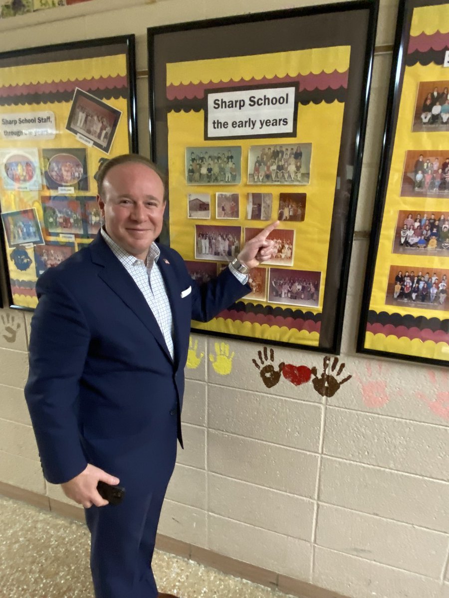 SharpBulldogs's tweet image. Did you know our mayor was a student at Sharp School?  Once a Bulldog, always a Bulldog. #BeSHARP @ChpsTweets @CherryHillTwp