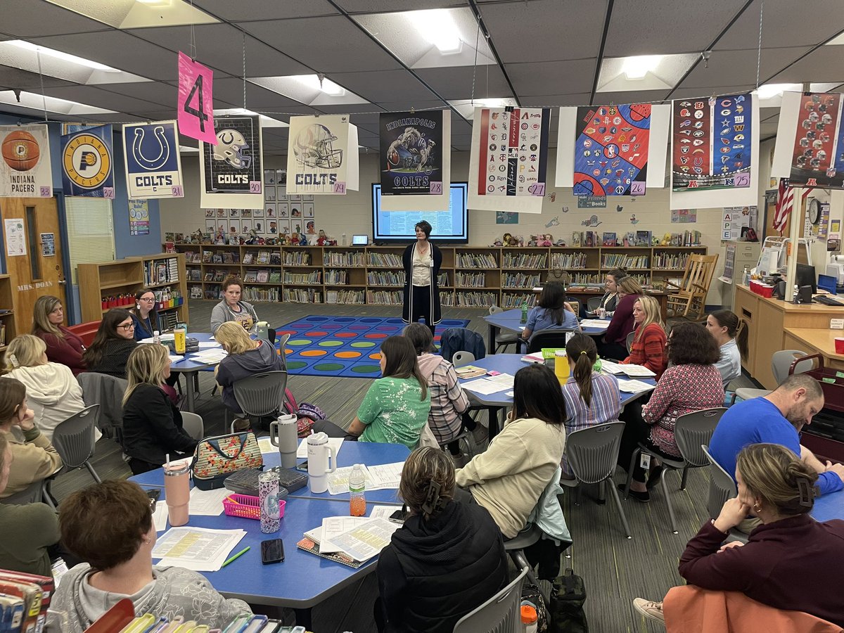 I have absolutely LOVED presenting to Reiley’s staff each month during their faculty meetings! They are inspiring teachers who strive to improve! Today we discussed effective co-teaching models. @CCSchoo1s @RESRocks