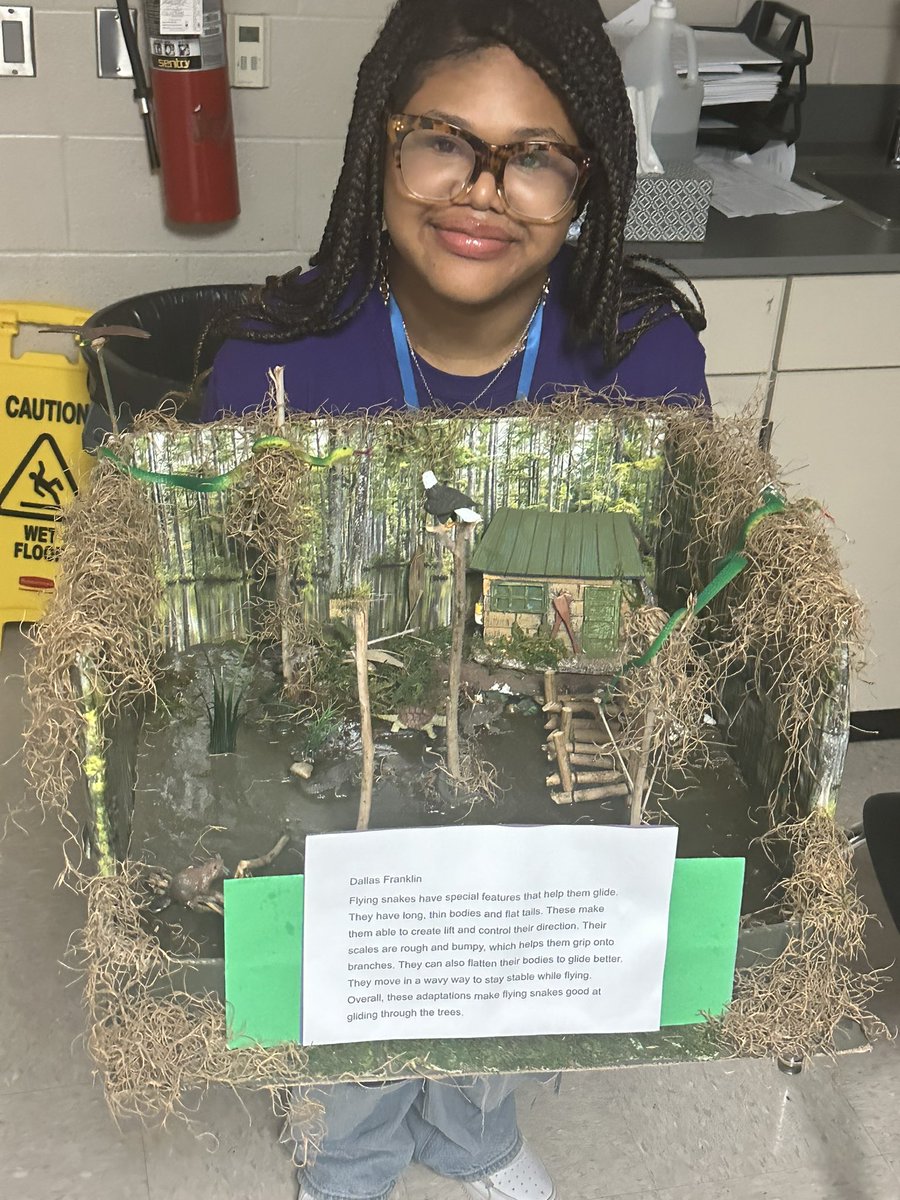 BeyondTheBellID's tweet photo. What a great way to kick off spring break! Adaptation Projects 🥰 @WMSSTEM_23 @HumbleISD_WMS #beELITEwms https://t.co/PQCYGvXX6X