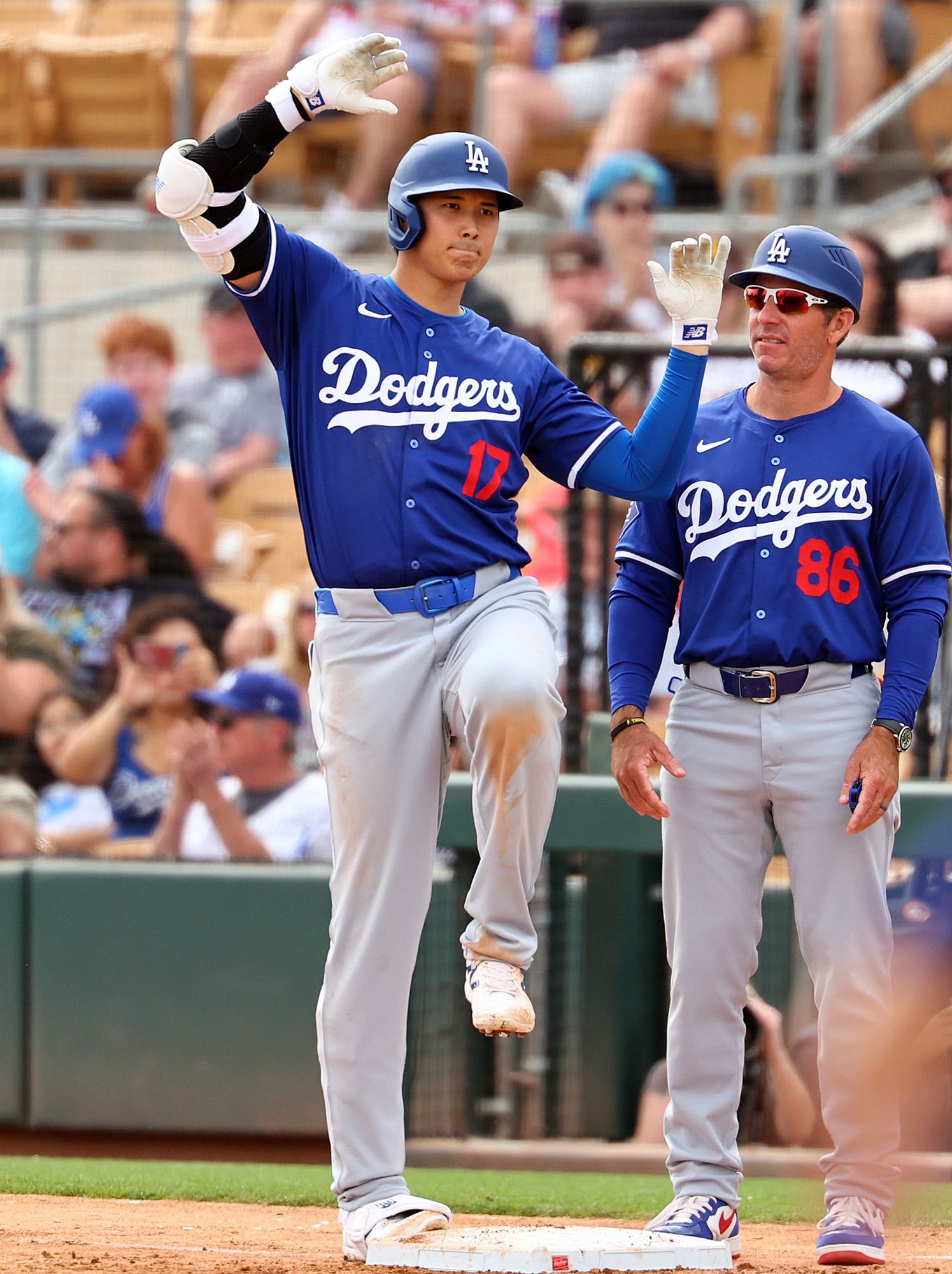大谷翔平 大谷翔平がヌートバーに「グランドセイコー」の時計をプレゼント