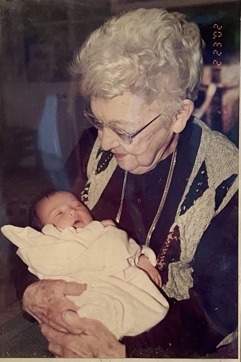 92Vol's tweet photo. Happy 110th Birthday to KMP in Heaven- I know when she held @payne_kat for the fist time it was a great feeling 🧡 #TeamPayne #MossGirls https://t.co/58SRRNQ3kp