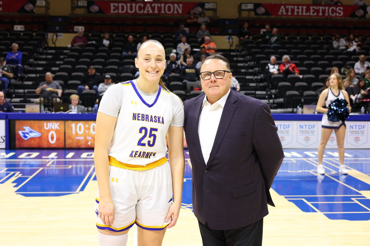 TheMIAA's tweet photo. The All-MIAA selections from today's women's session 📸⤵️

🏅 Shiloh McCool, All-MIAA 2nd Team 
🏅 Aubree Dewey, All-MIAA Defensive Team &amp; All-MIAA 3rd Team
🏅 Faith Paramore, All-MIAA 3rd Team

#MIAAmadness x #BringYourAGame https://t.co/6L5Jjy0DgT