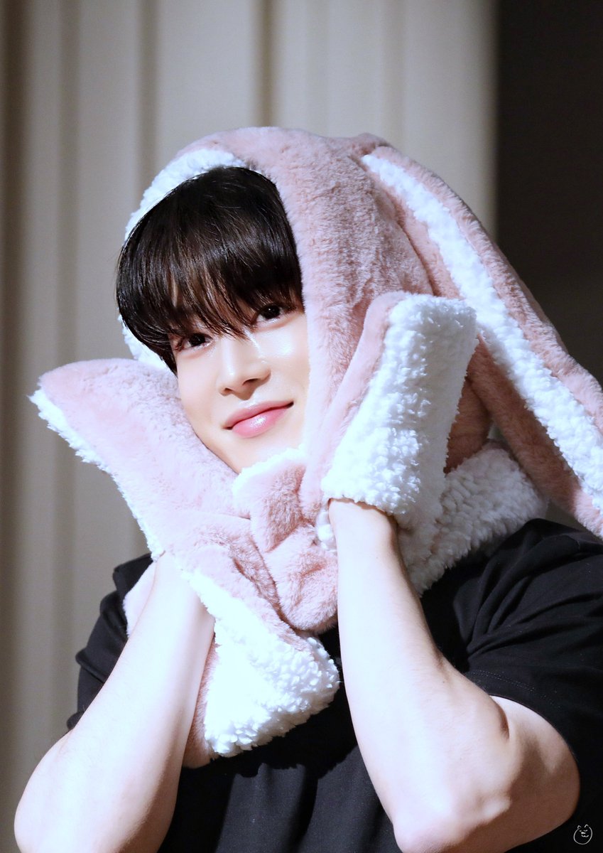 Leonis_t_'s tweet photo. 상혁시🐰

240301 #다원 https://t.co/r8WUXk0DOW