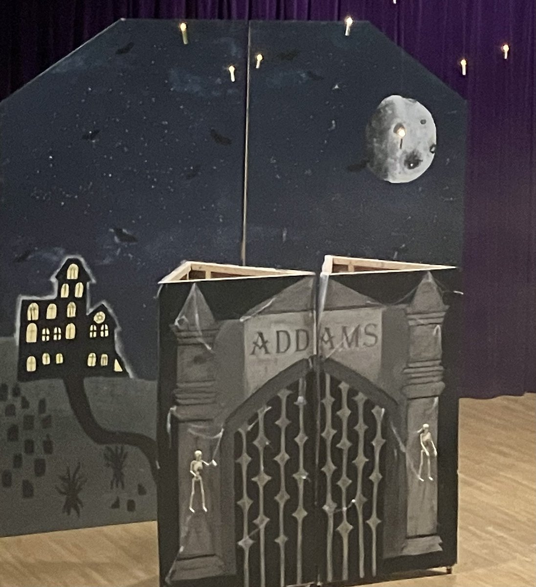 Broadoak Academy (@broadoakacademy) on Twitter photo Opening night! What a performance. Our amazing Creative Team and our wonderful students have done it again this year👏🏻 so proud.❤️ #TimeCourageChoice <a href="/Cabotfederation/">Cabot Federation</a> <a href="/97SteveTaylor/">Steve Taylor</a> Opening night! What a performance. Our amazing Creative Team and our wonderful students have done it again this year👏🏻 so proud.❤️ #TimeCourageChoice <a href="/Cabotfederation/">Cabot Federation</a> <a href="/97SteveTaylor/">Steve Taylor</a>